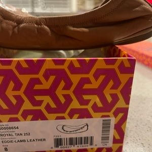 Tory Burch Flat shoes size 8 royal tan.